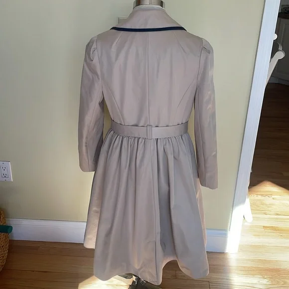 Very stylish spring coat - Picture 2 of 5